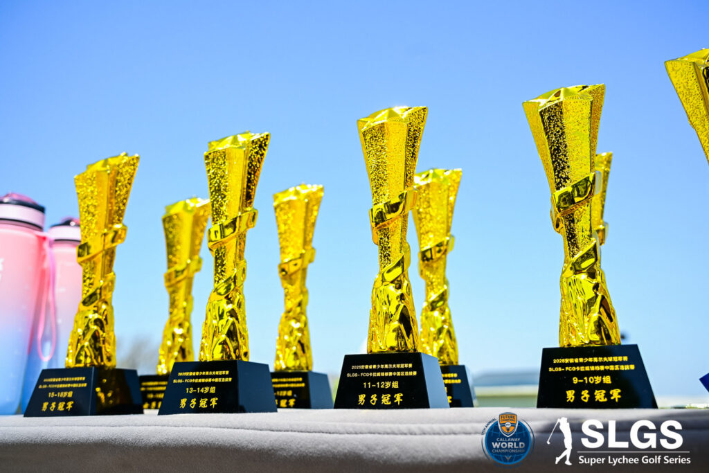 Young golfers at Super Lychee tournament